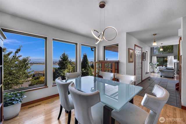4210 Brant Circle, Anacortes, WA 98221