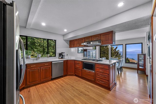 4210 Brant Circle, Anacortes, WA 98221
