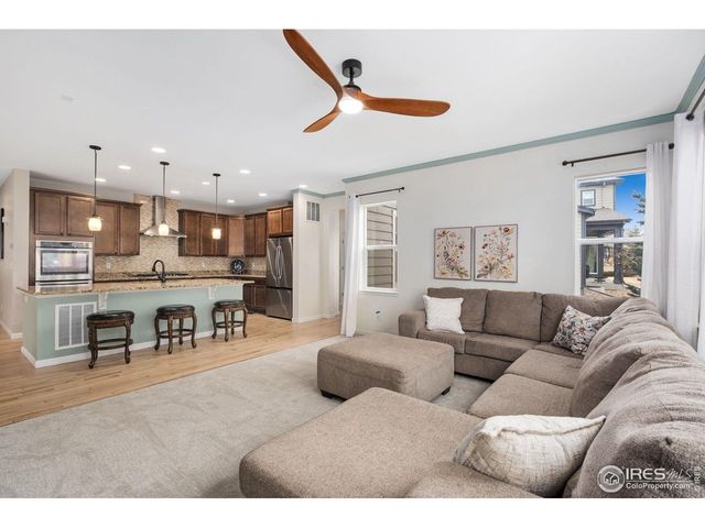 2415 Bluestem Willow Dr, Loveland, CO 80538