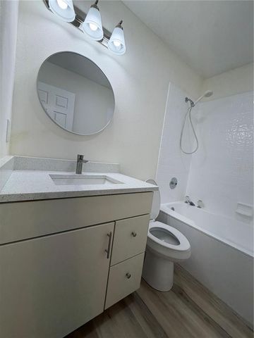 339 PEMBROKE LANE S 228, Venice, FL 34293