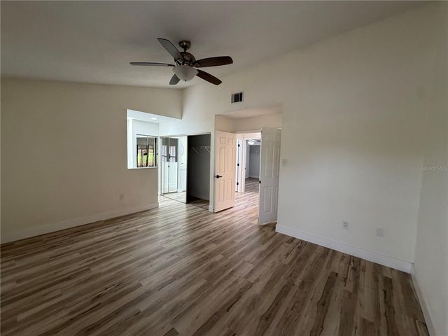 339 PEMBROKE LANE S 228, Venice, FL 34293