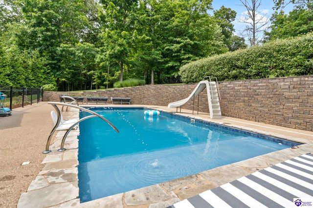105 Flagstone Court, Elizabethtown, KY 42701