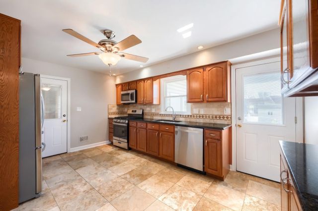 410 DILLER RD, Hanover, PA 17331