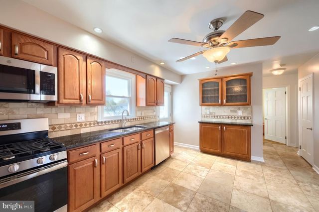 410 DILLER RD, Hanover, PA 17331
