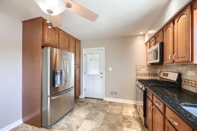 410 DILLER RD, Hanover, PA 17331