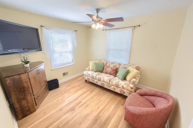 410 DILLER RD, Hanover, PA 17331