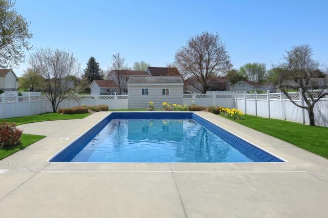 410 DILLER RD, Hanover, PA 17331