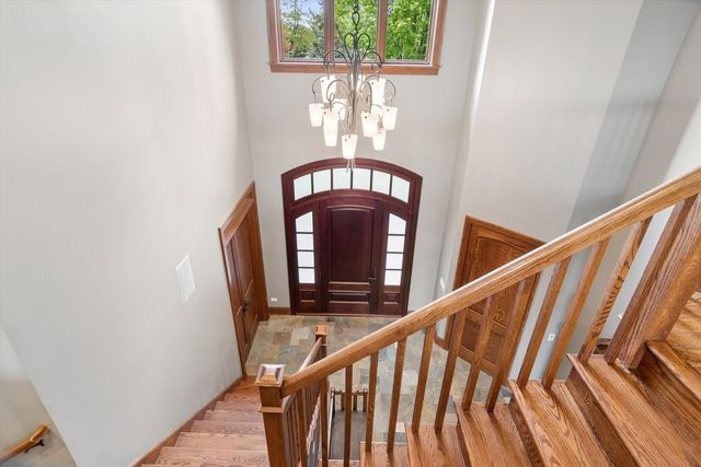 805 N Arlington Heights Road, Itasca, IL 60143