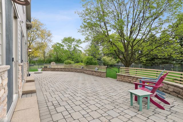 805 N Arlington Heights Road, Itasca, IL 60143