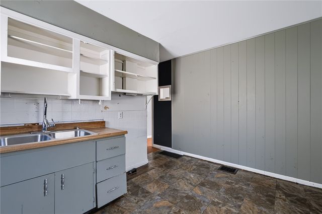 1433 Lamar Drive, Springfield, OH 45504