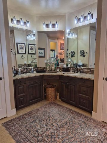 4721 Middlesboro, Caldwell, ID 83607