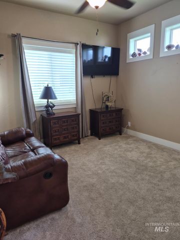 4721 Middlesboro, Caldwell, ID 83607
