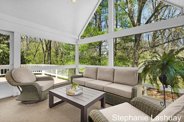8250 Rum Creek Trail Ne, Cannon Twp, MI 49341