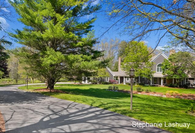 8250 Rum Creek Trail Ne, Cannon Twp, MI 49341