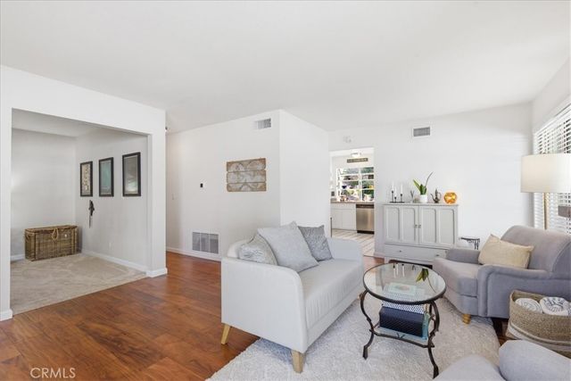 22339 Cheraw, Saugus, CA 91350
