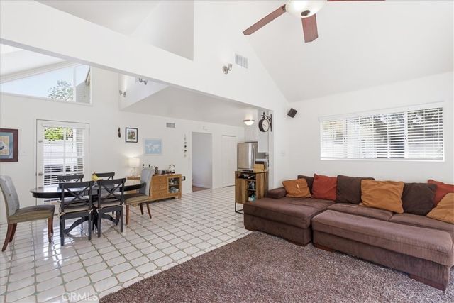 22339 Cheraw, Saugus, CA 91350