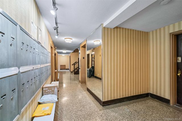 6535 Yellowstone Boulevard 2F, Forest Hills, NY 11375