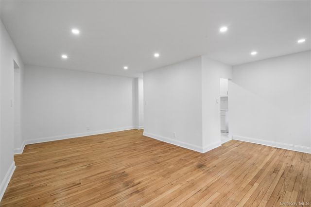 6535 Yellowstone Boulevard 2F, Forest Hills, NY 11375