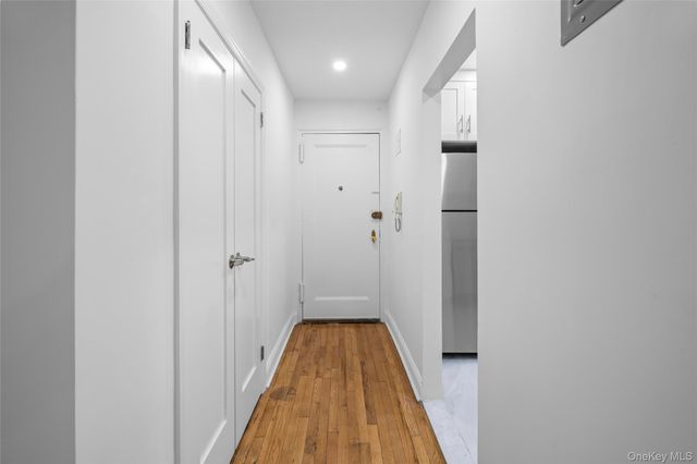 6535 Yellowstone Boulevard 2F, Forest Hills, NY 11375