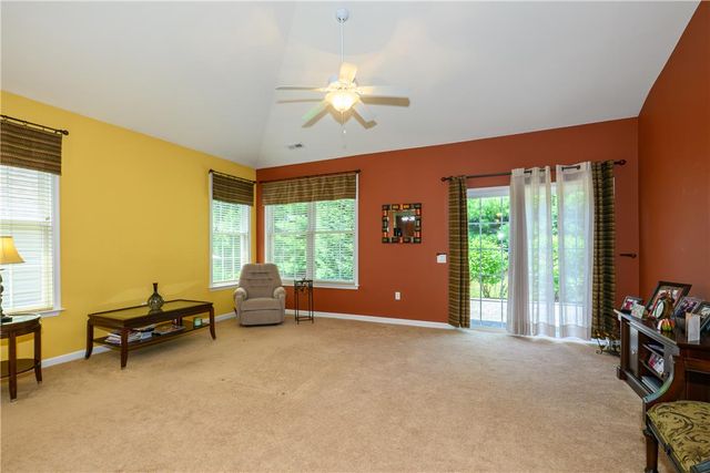 6961 Constitution Drive, Hanover Twp, PA 18017