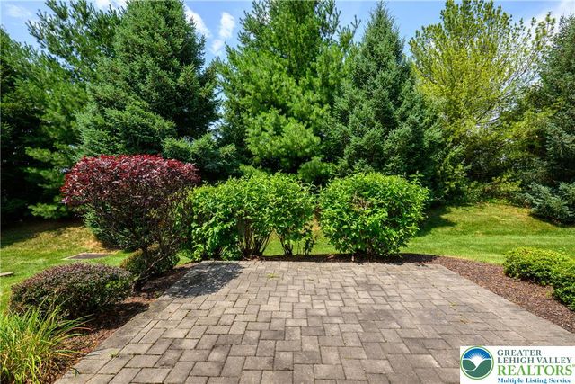 6961 Constitution Drive, Hanover Twp, PA 18017