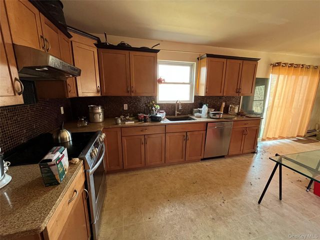 3 Robinwood Drive, Mastic Beach, NY 11951