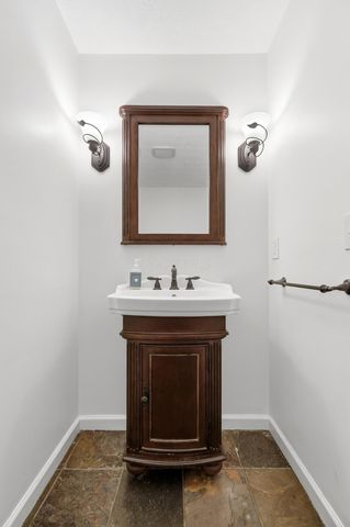 5203 Hickory Grove, Columbus, OH 43214
