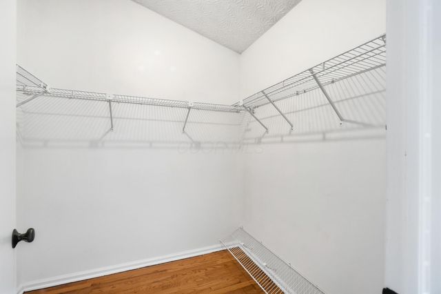 5203 Hickory Grove, Columbus, OH 43214