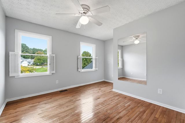 5203 Hickory Grove, Columbus, OH 43214