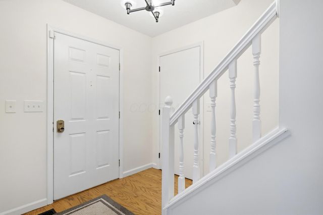 5203 Hickory Grove, Columbus, OH 43214