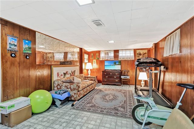 25550 Glenbrook Boulevard, Euclid, OH 44117