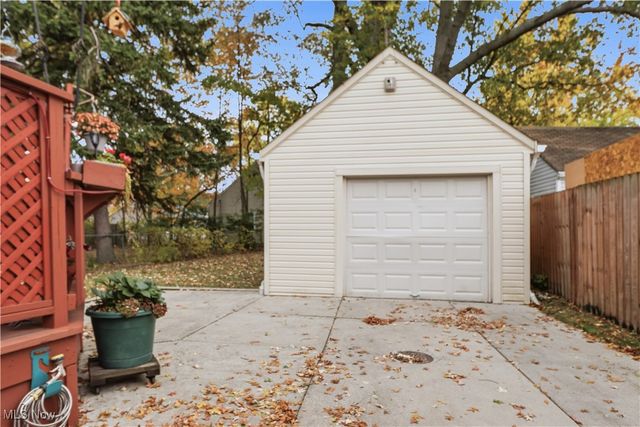 25550 Glenbrook Boulevard, Euclid, OH 44117