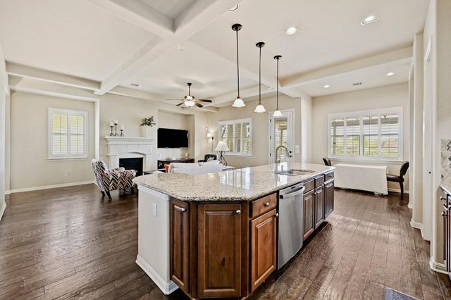 1812 Cantina Sky DR, Leander, TX 78641