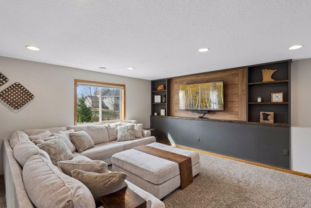 11645 11th Street NE, Hanover, MN 55341