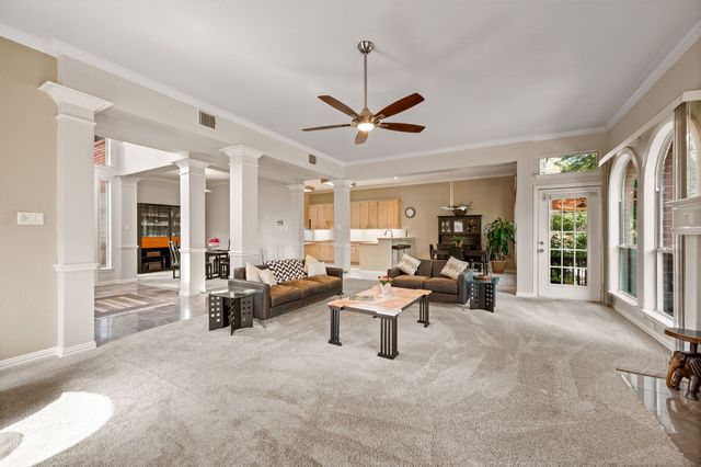 7626 Lakecrest Circle, Irving, TX 75063
