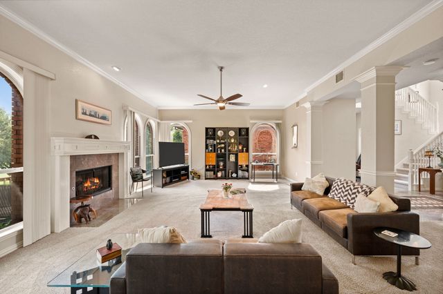 7626 Lakecrest Circle, Irving, TX 75063