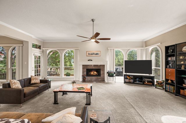 7626 Lakecrest Circle, Irving, TX 75063