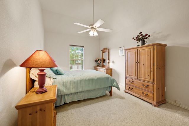 7626 Lakecrest Circle, Irving, TX 75063