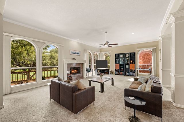 7626 Lakecrest Circle, Irving, TX 75063