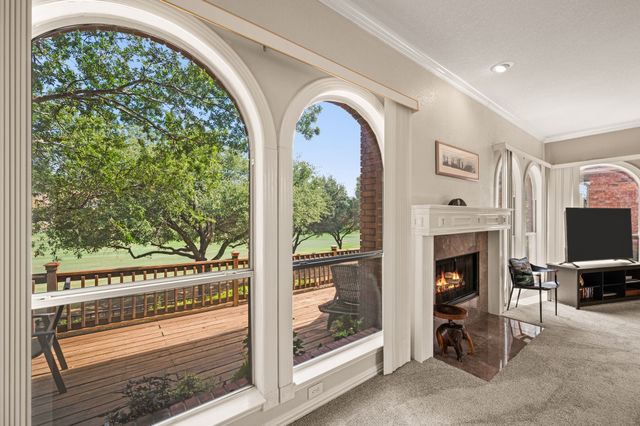 7626 Lakecrest Circle, Irving, TX 75063