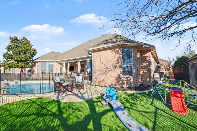 505 Beacon Hill Drive, Coppell, TX 75019