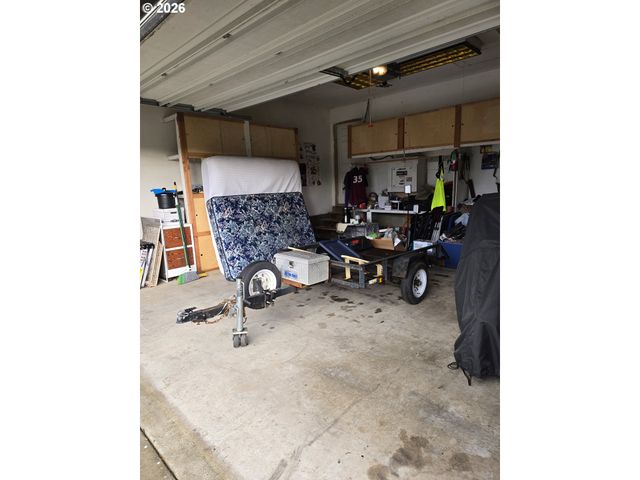 963 CROCKER St, Coos Bay, OR 97420