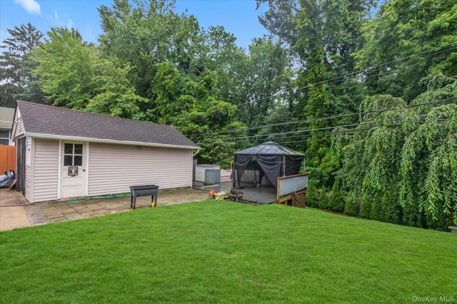 480 Richmond Road, East Meadow, NY 11554