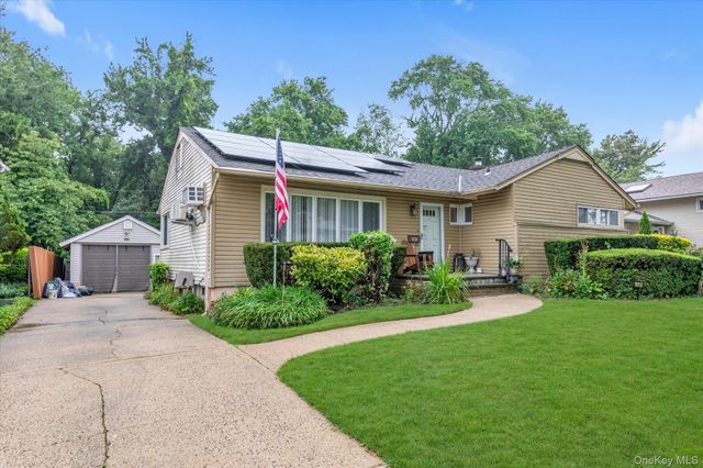 480 Richmond Road, East Meadow, NY 11554