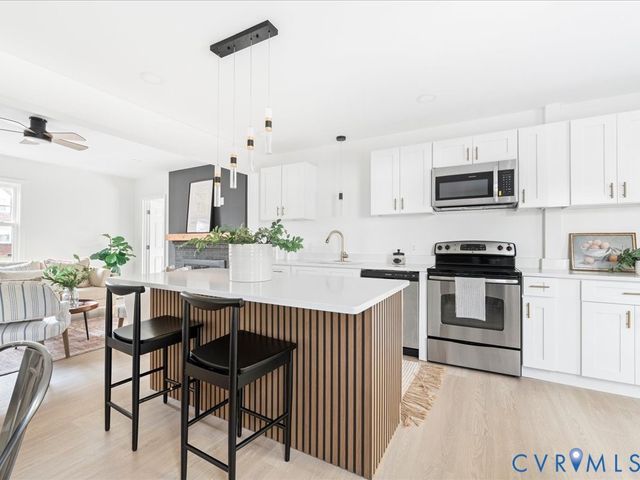 807 Hamilton Ave, Colonial Heights, VA 23834