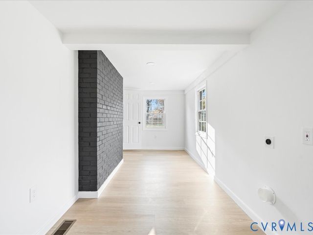 807 Hamilton Ave, Colonial Heights, VA 23834