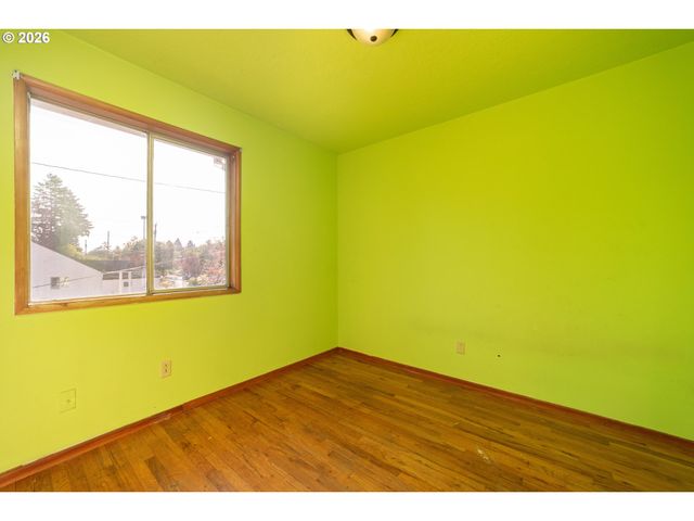 5355 Se BYBEE Blvd, Portland, OR 97206