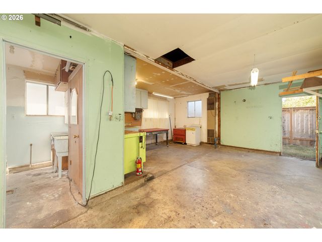 5355 Se BYBEE Blvd, Portland, OR 97206