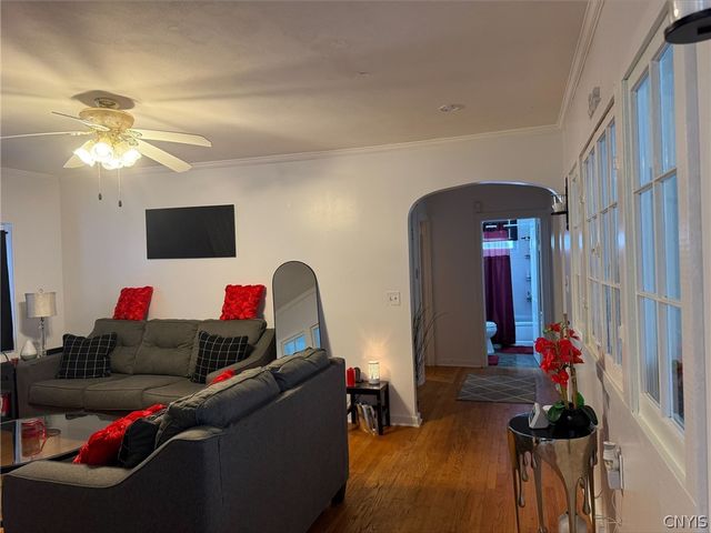 721 Ballantyne Road, Syracuse, NY 13207