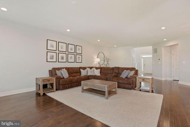 43226 TRAPPE MEADOWS TER, Ashburn, VA 20148